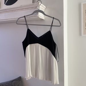 Zara dressy pleated B/W tank top